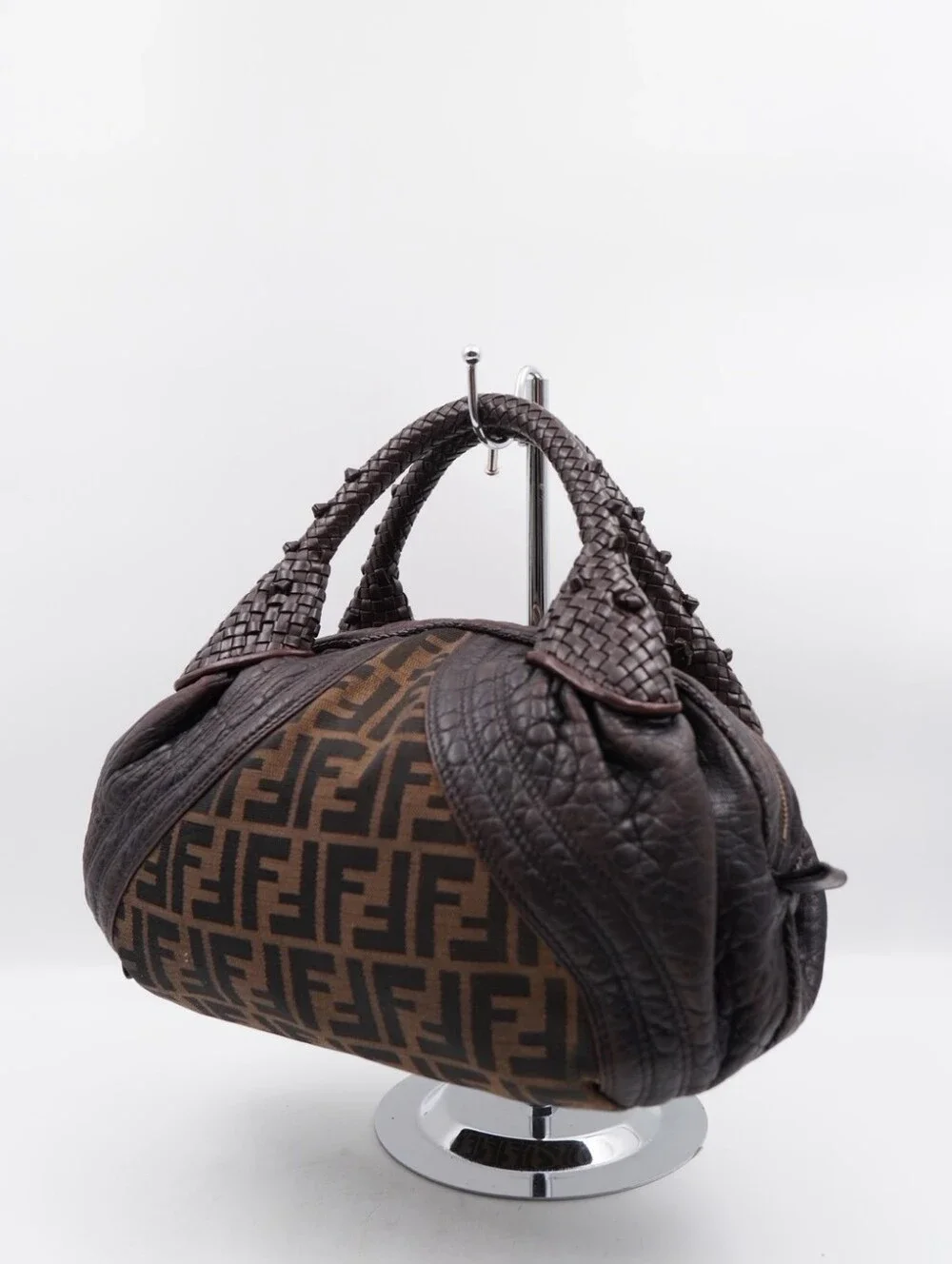 CP46 💟 Fendi Zucca FF Spy Bag